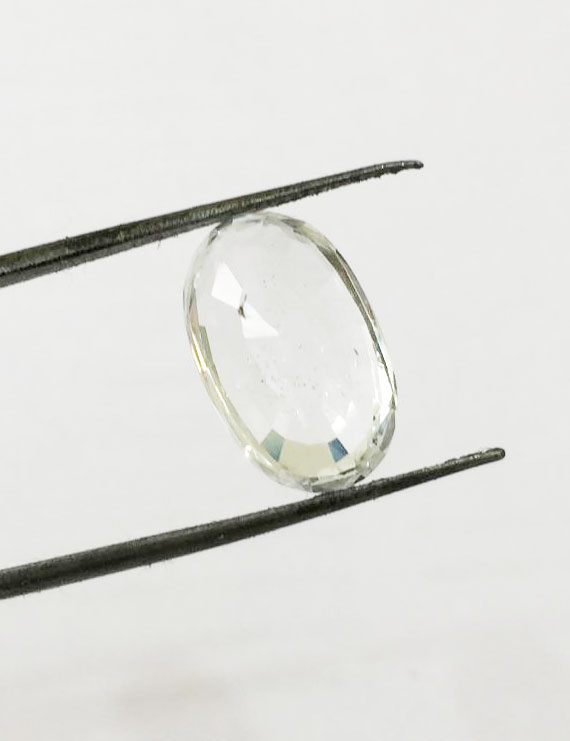 7.65 Ratti (6.98 ct) Natural Certified White Topaz